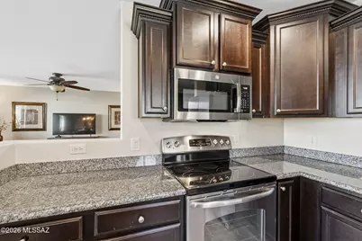 1282 W Cherasco Way, Oro Valley, AZ 85755 - Photo 10