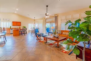 2419 E Sky Creek Dr, Green Valley, AZ 85614 - Photo 8