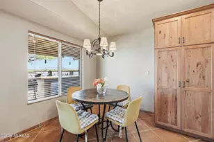 957 E Josephine Saddle Pl, Green Valley, AZ 85614 - Photo 14