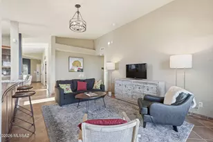 957 E Josephine Saddle Pl, Green Valley, AZ 85614 - Photo 6