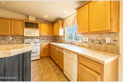 26525 S Coopers Hawk Road, Amado, AZ 85645 - Photo 10