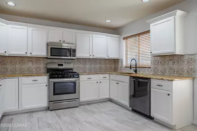 7585 W Summer Sky Drive, Tucson, AZ 85743 - Photo 4