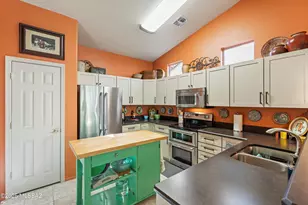 9567 N Antler Ridge Dr, Tucson, AZ 85743 - Photo 10