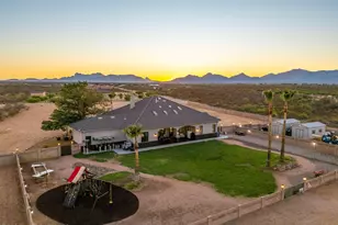 1966 N Tahoe Pass, Huachuca City, AZ 85616 - Photo 8