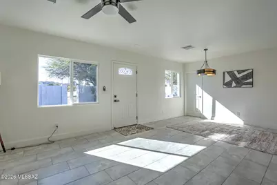 1742 W Veterans Place, Tucson, AZ 85713 - Photo 6