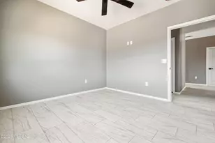 10910 E Escalante Rd, Tucson, AZ 85730 - Photo 26