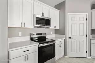 10910 E Escalante Rd, Tucson, AZ 85730 - Photo 16