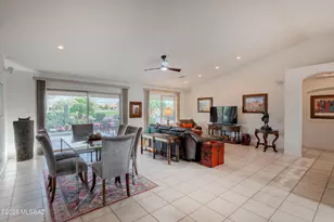 1190 N Laurel Glen Dr, Green Valley, AZ 85614 - Photo 10