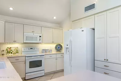 3132 N Willow Creek Drive, Tucson, AZ 85712 - Photo 18