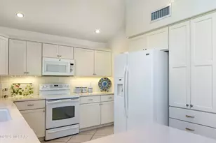 3132 N Willow Creek Dr, Tucson, AZ 85712 - Photo 18