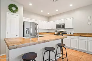 6437 S Woodland Hills Dr, Tucson, AZ 85747 - Photo 8