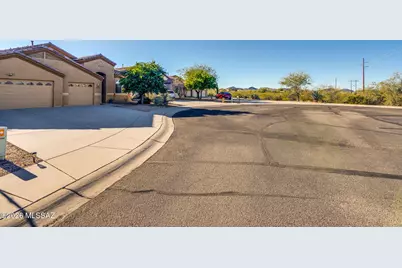 7063 W Autumn Dew Court, Tucson, AZ 85743 - Photo 2