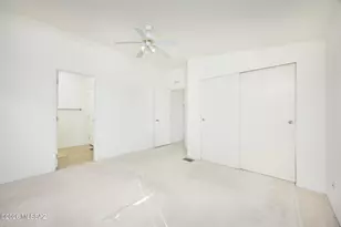 662 W Coachline Ln, Benson, AZ 85602 - Photo 8