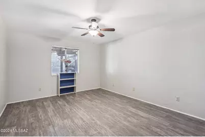 611 S Los Opalos, Green Valley, AZ 85614 - Photo 14