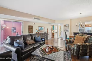 1070 W Calle Excelso, Green Valley, AZ 85614 - Photo 6