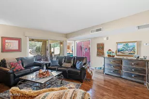 1070 W Calle Excelso, Green Valley, AZ 85614 - Photo 8