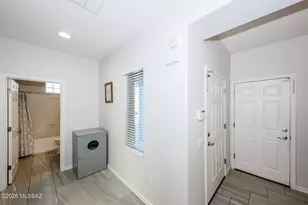 10466 E Capercaillie St, Tucson, AZ 85747 - Photo 8