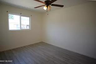 4612 E 19th St, Tucson, AZ 85711 - Photo 20