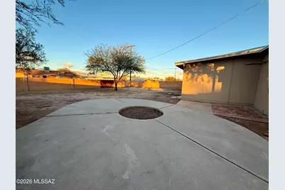 2601 E Rickey Vista, Tucson, AZ 85713 - Photo 14