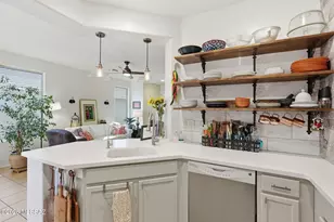 1046 W Pastora Peak Dr, Green Valley, AZ 85614 - Photo 10