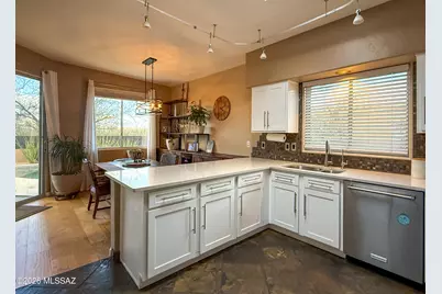 11955 N Labyrinth Drive, Tucson, AZ 85737 - Photo 8