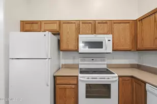 6563 E Ladonna Ln, Tucson, AZ 85756 - Photo 16