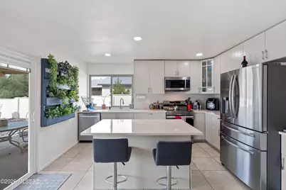 2710 S Black Moon Drive, Tucson, AZ 85730 - Photo 8