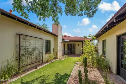 2149 E 4th Street, Tucson, AZ 85719 - Photo 6