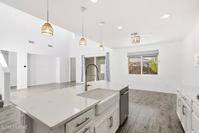 9954 E Brookbank Trail, Tucson, AZ 85747 - Photo 10