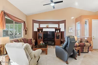 459 W Moorwood Street, Green Valley, AZ 85614 - Photo 6
