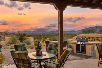 916 W Placita Quieta, Green Valley, AZ 85622 - Photo 2