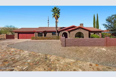 2350 S Camino Del Sol, Green Valley, AZ 85622 - Photo 2