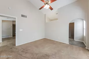 7828 N Roundstone Dr, Tucson, AZ 85741 - Photo 8