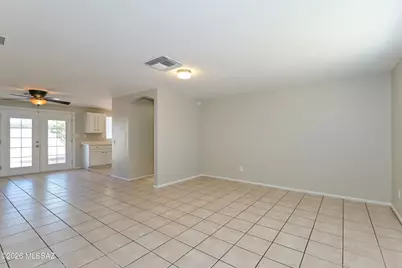 2550 W Vereda Amarillo, Tucson, AZ 85746 - Photo 4