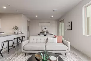 8821 N Sherry Cervi Wy, Tucson, AZ 85743 - Photo 12