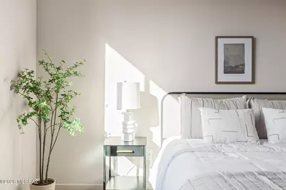 8821 N Sherry Cervi Way, Tucson, AZ 85743 - Photo 4