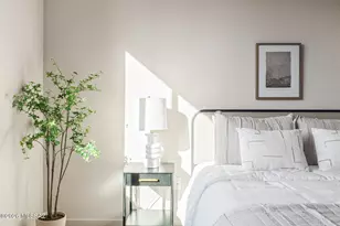 8821 N Sherry Cervi Wy, Tucson, AZ 85743 - Photo 4