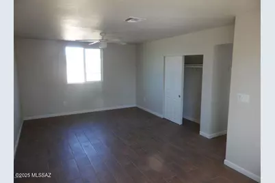 808 E Waverly Street #B, Tucson, AZ 85719 - Photo 2