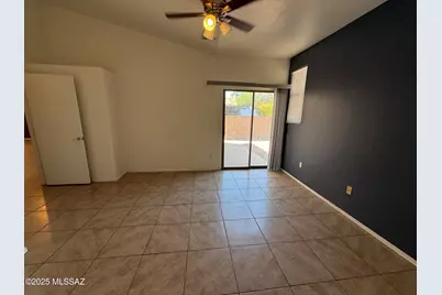 8628 S Desert Dove Drive, Tucson, AZ 85747 - Photo 12