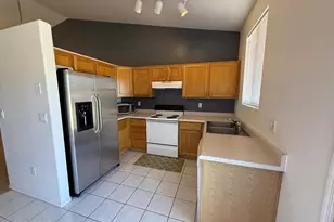 8628 S Desert Dove Dr, Tucson, AZ 85747 - Photo 4