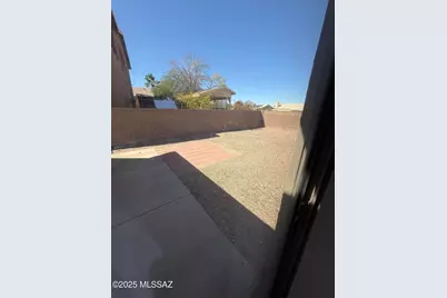 8628 S Desert Dove Drive, Tucson, AZ 85747 - Photo 16