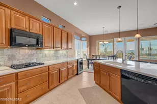 13261 N Heritage Club Pl, Marana, AZ 85658 - Photo 10