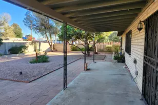 1833 S Oak Park Dr, Tucson, AZ 85710 - Photo 40