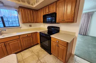 1833 S Oak Park Dr, Tucson, AZ 85710 - Photo 12