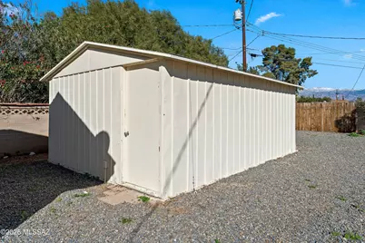 8449 E Kent Place, Tucson, AZ 85710 - Photo 34