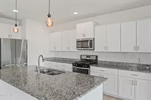 10704 W Embrey Dr, Marana, AZ 85653 - Photo 10