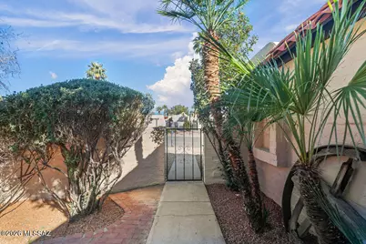 757 W Calle Del Regalo, Green Valley, AZ 85614 - Photo 10