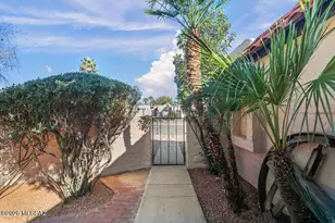 757 W Calle Del Regalo, Green Valley, AZ 85614 - Photo 10