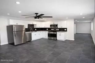 2720 N Hopi Pl, Tucson, AZ 85705 - Photo 4