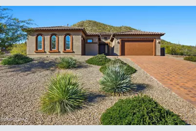 876 S Castar Drive, Tucson, AZ 85745 - Photo 1